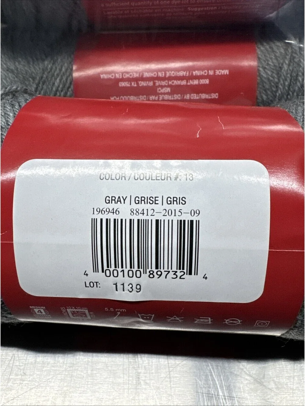 craft smart value yarn 100% Acrylic Color 13 Gray 4 Skein Lot